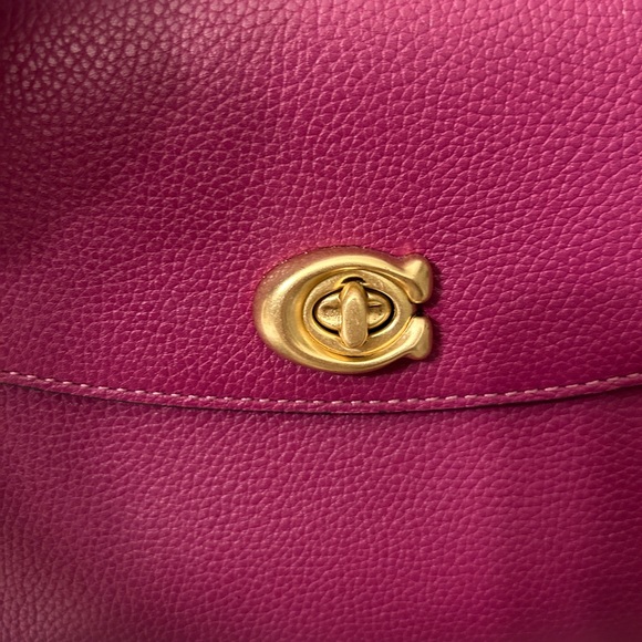 Coach Cassie Magenta Purple Pink Leather Crossbody Bag - Multiple Straps, Chain - Picture 8 of 11